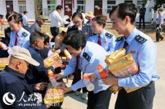   青阳县国税局力行“春蚕文化”：奉献如